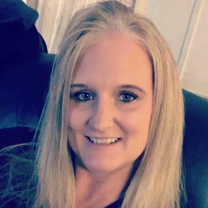 Meet your Posher, Angie